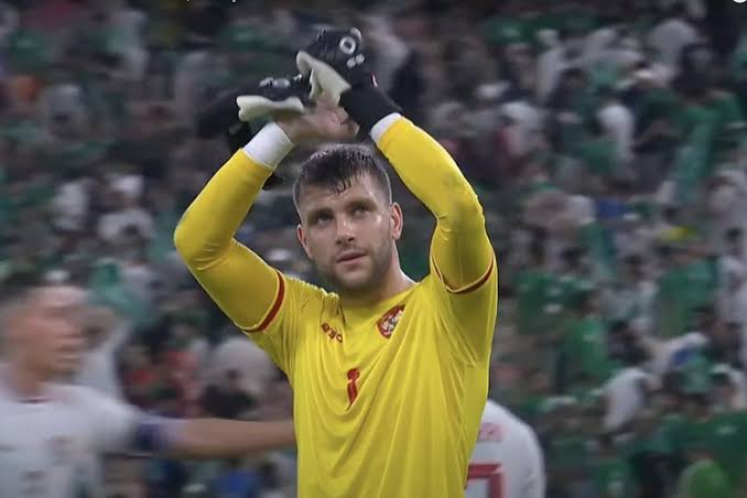 Demi Bela Timnas Indonesia, Maarten Paes Tempuh Perjalanan Dari Amerika ke Bahrain